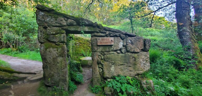 El Camino: “The Route of Stone and Water” to Vilanova de Arousa